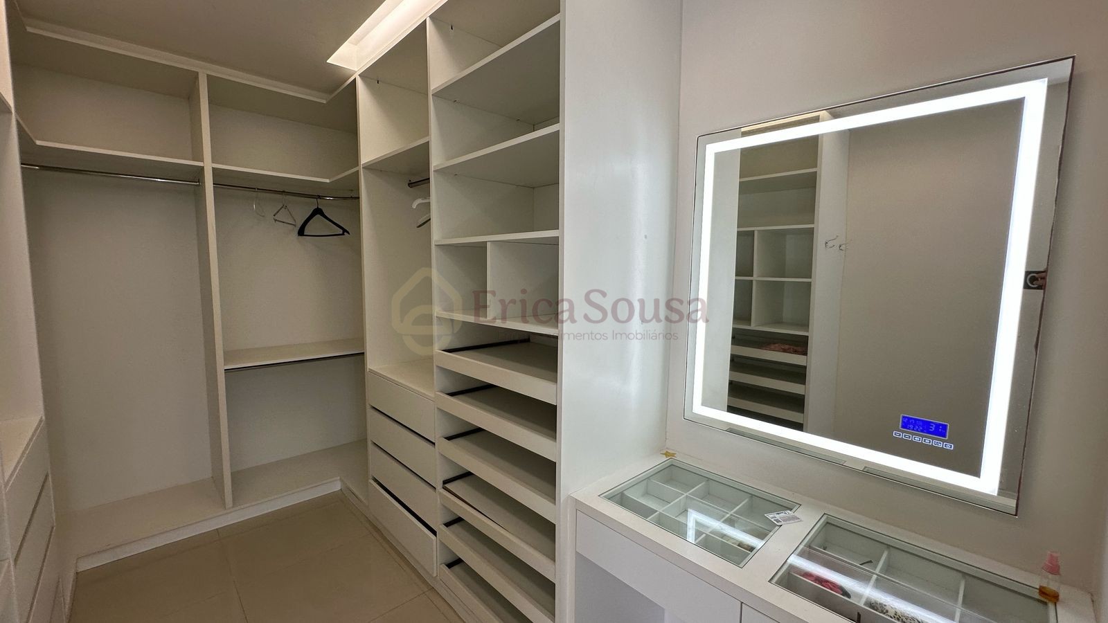 Apartamento 4 quartos para Venda no bairro Calhau em São Luís