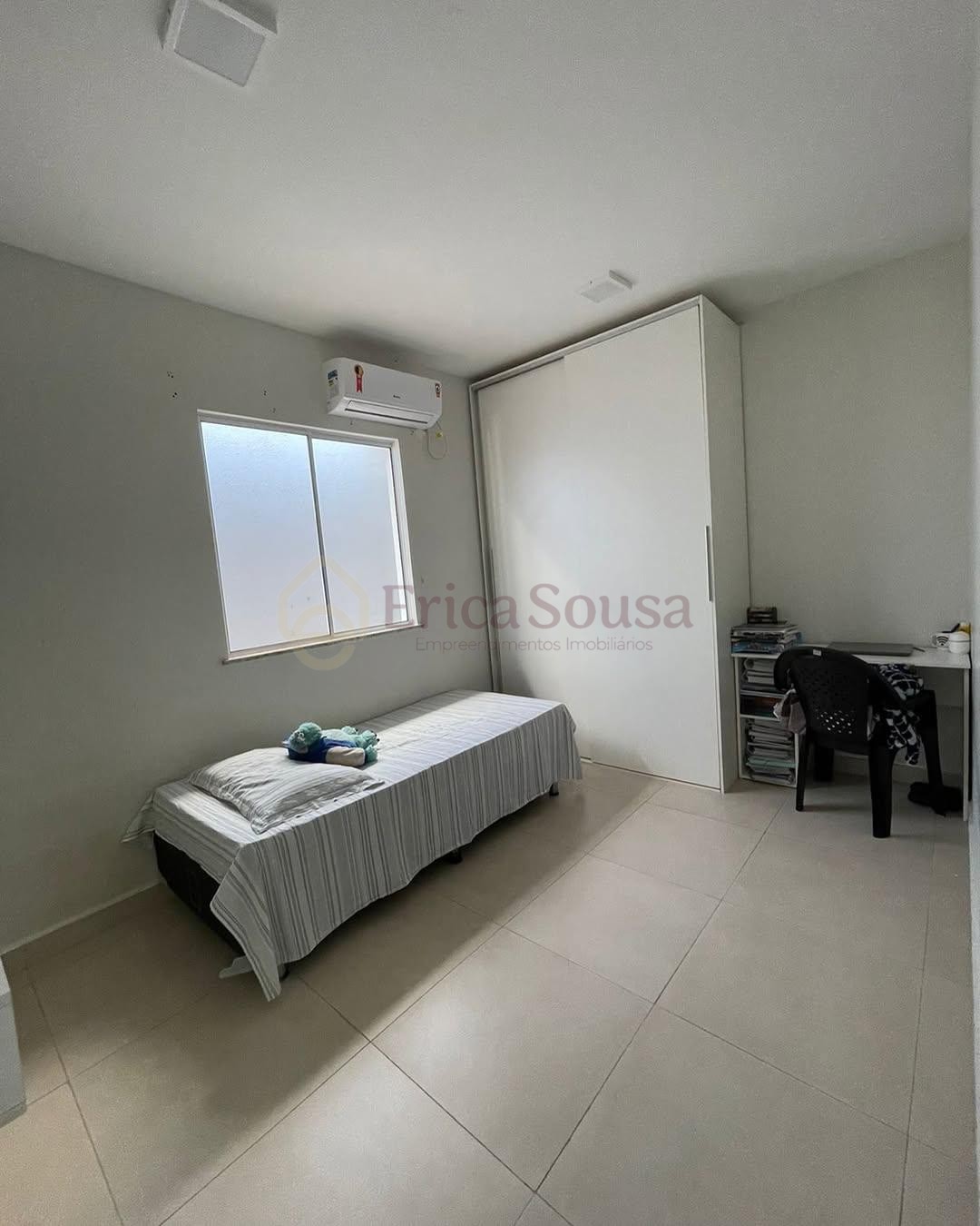 Casa 3 quartos para Venda no bairro Alto do Calhau em São Luís