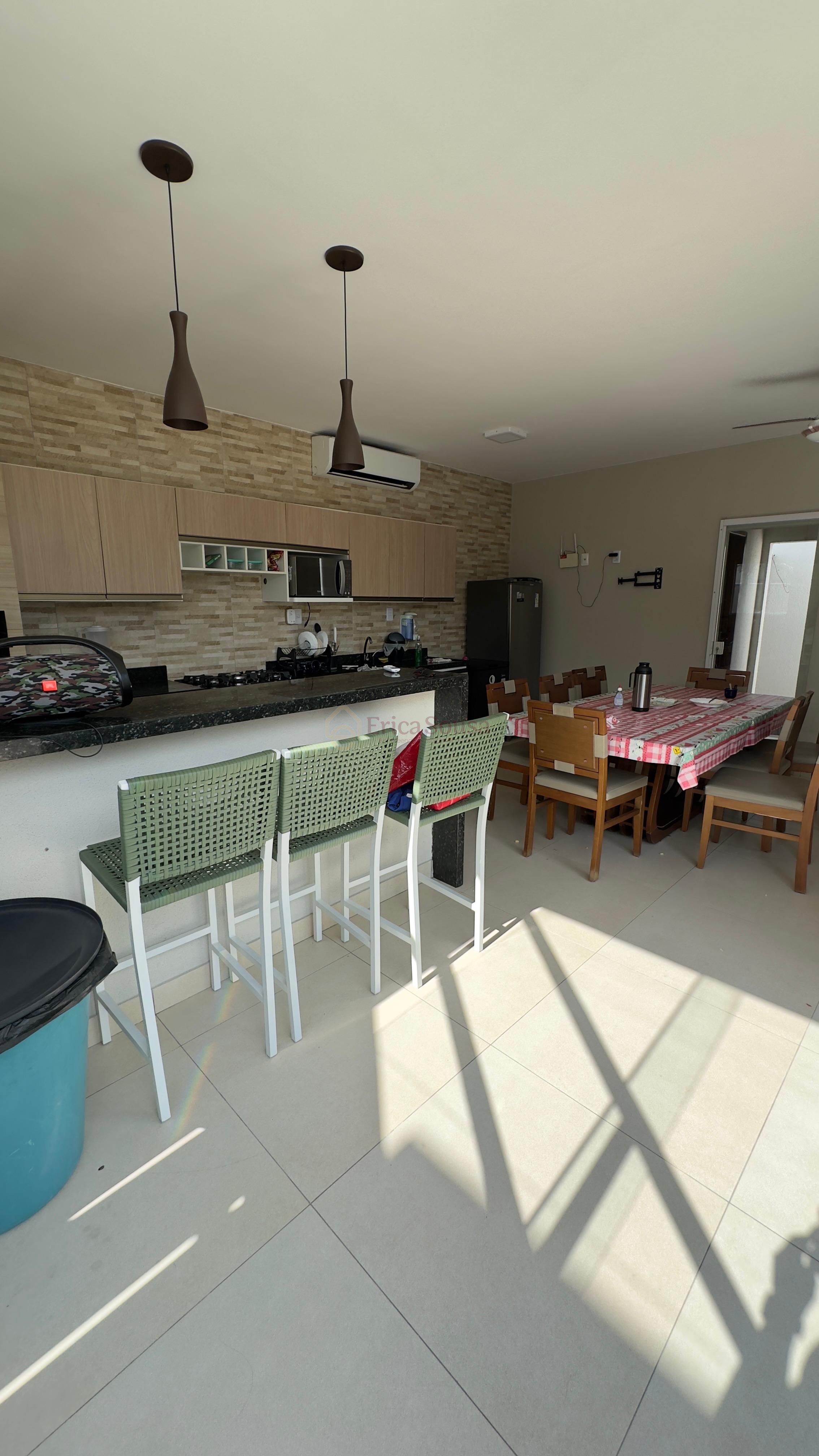 Casa 3 suítes para Venda no bairro Olhos d