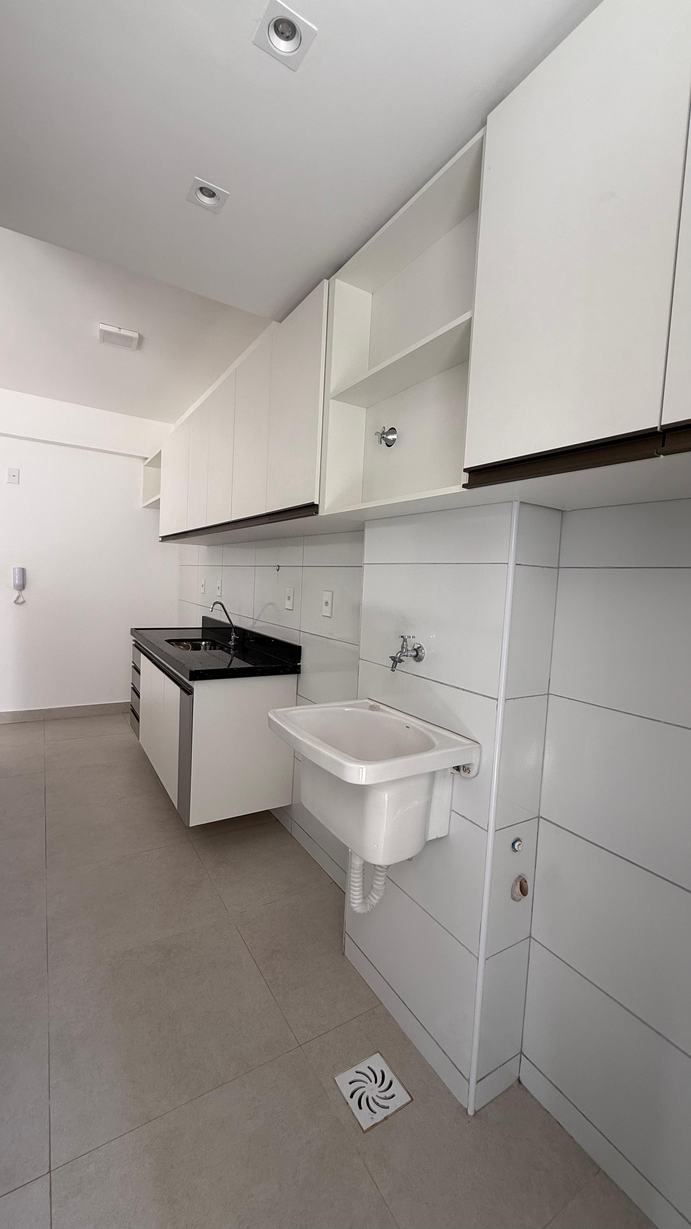 Apartamento 3 quartos para Locação Anual no bairro Calhau em São Luís