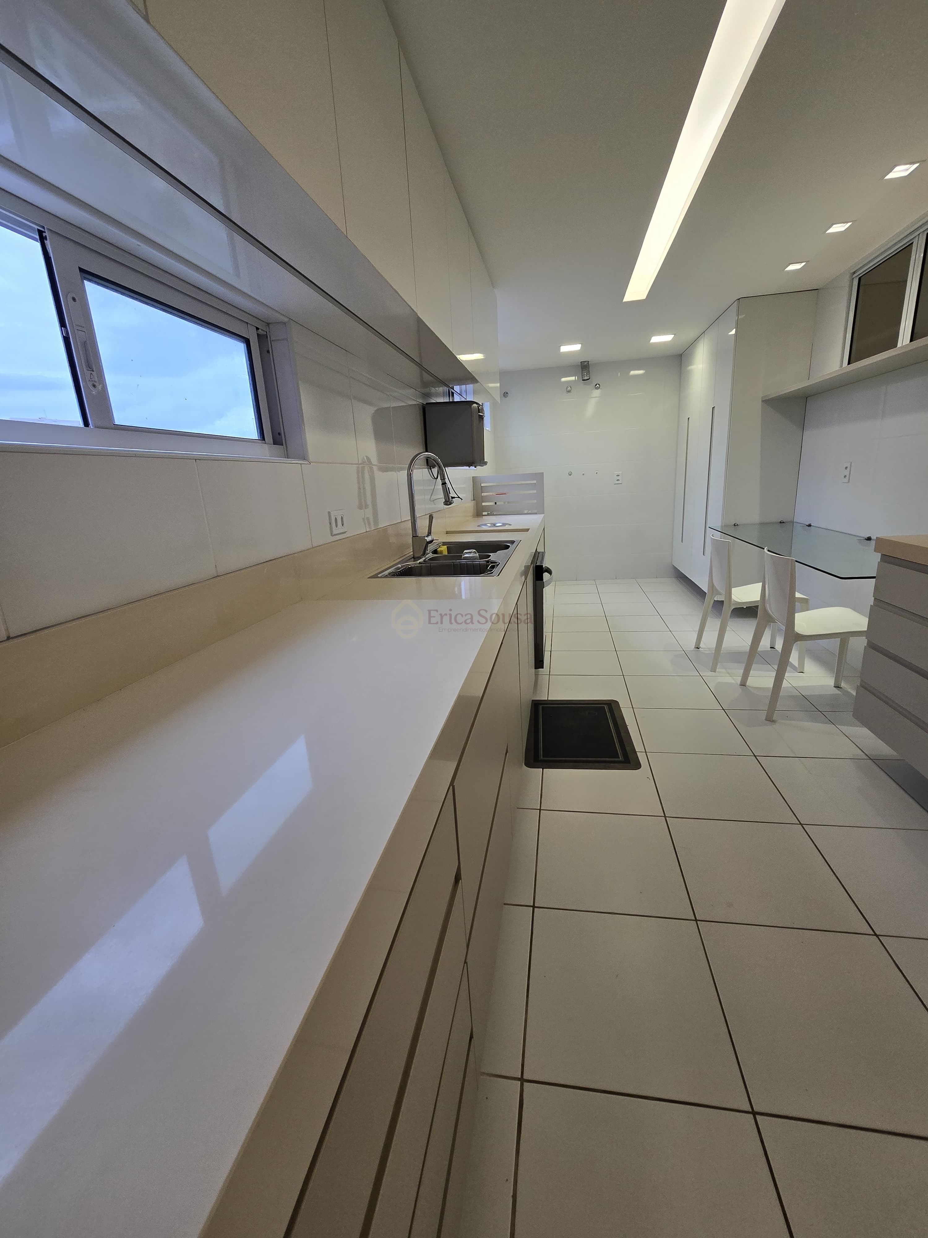 Apartamento 3 suítes para Venda no bairro Ponta do Farol em São Luís