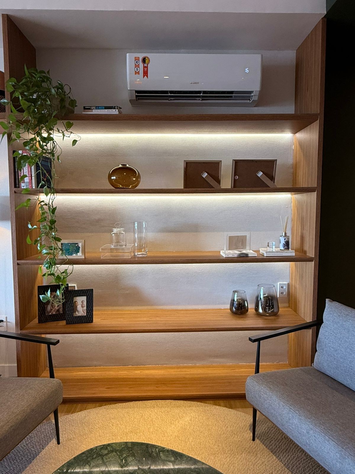 🏢 Apartamento com finíssimo acabamento no Ed. Tom Jobim!