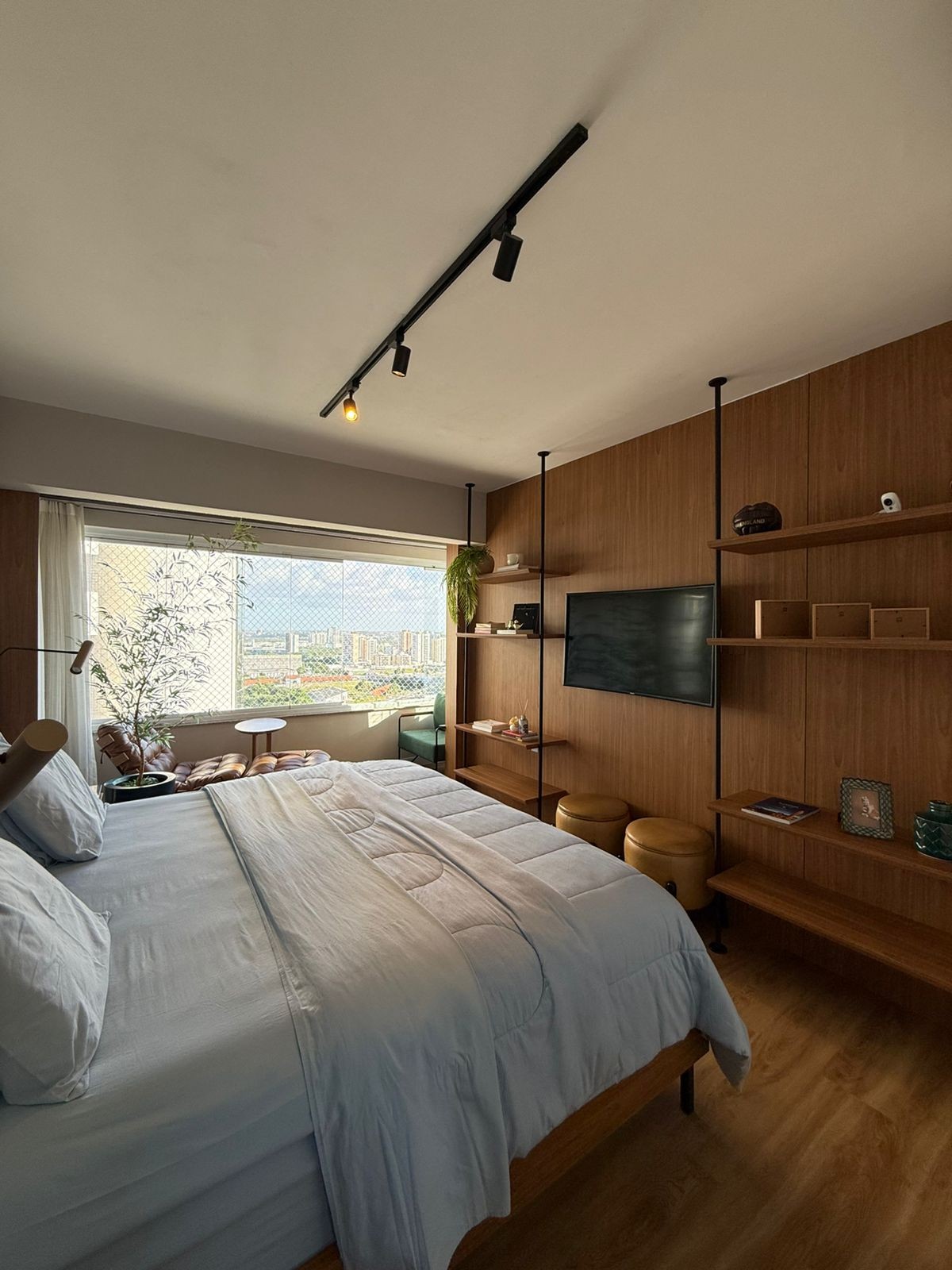 🏢 Apartamento com finíssimo acabamento no Ed. Tom Jobim!